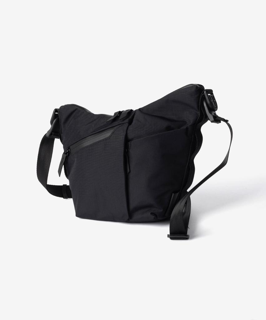 Shoulder Bag AD010710118 Flow Satchel Mini Black Axoflux 210D [Alpaca] - [Used]
