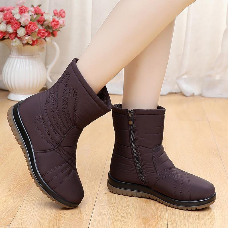 2024 Women's Snow Boots: New Velvet Lined, Non-Slip, Warm, Waterproof Short Boots for Middle-Aged and Elderly