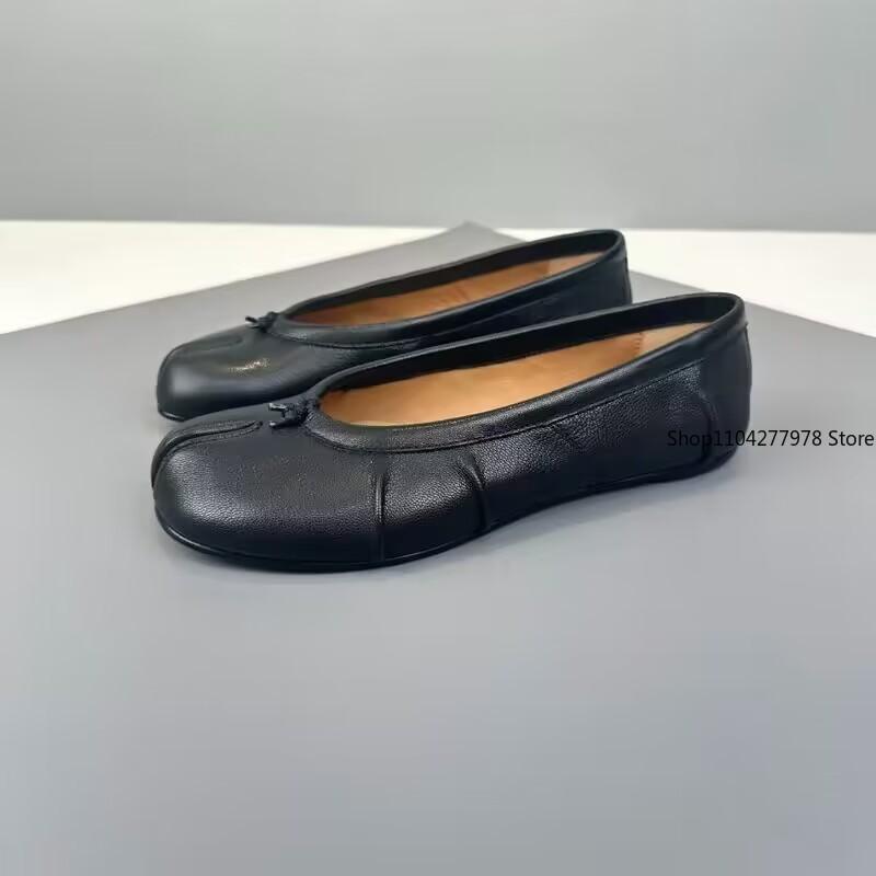 Fashion Wrinkles Tabi Ninja Shoes 2025 Women Cozy Leather Flats Split Hoof Toe Loafers Femme Mary Jeans Mocasines Ladies Ballerina Shoe