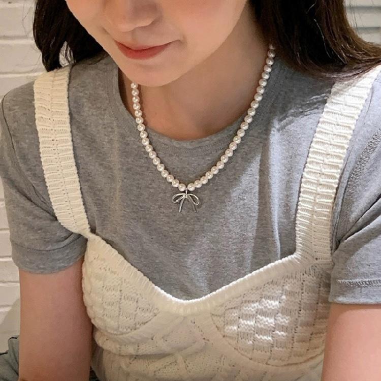 Adjustable Chain Necklace Addition Sophisticated Pearl Necklace with Unique Bowknot Pendant for  Fashionistas