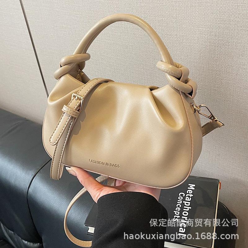 Premium Texture Handbag Handbag Women's Winter 2025 Popular Casual Versatile Shoulder Bag Messenger Bag