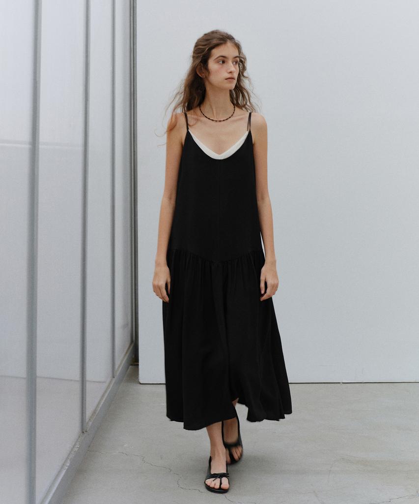 Yulago Layer Sleeveless Shirring Dress