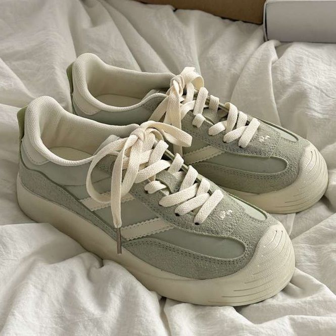 Original niche retro women's autumn new breathable little white shoes versatile casual board shoes tide