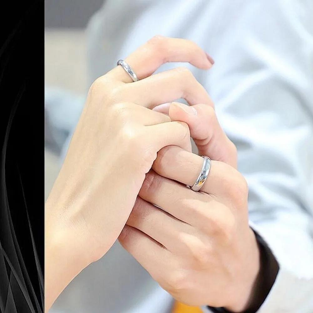 Classic Simple Gold and CopperColor Stainless Steel Couple Rings for Women Men Luxury Fashion Wedding Finger Jewelry Lover Gift