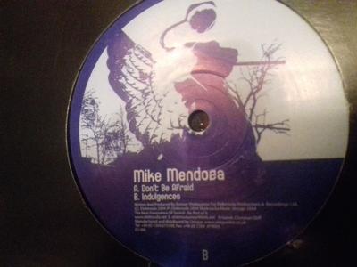 12inch Record MIKE MENDOZA - Don't Be Afraid / Indulgences ES006 Elektrosila Rec 2004 US Dance & Electronica Used
