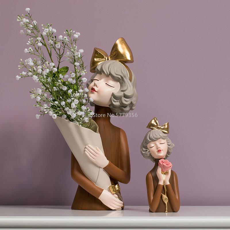 Scultura Statua Ragazza Carina in Resina Artigianato Creativo Composizione Floreale Accessori Decorazione Casa Moderna Regali di Matrimonio