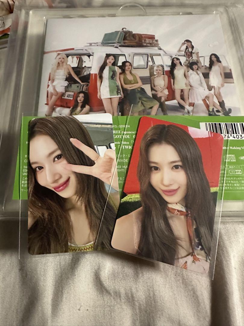 

[USED] twice album TWICE5 B edition no serial number