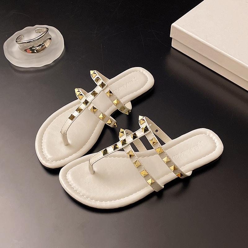 

Summer beach slippers outer slippers willow studs versatile casual women s shoes double slippers cool slippers new 2025 40 белый