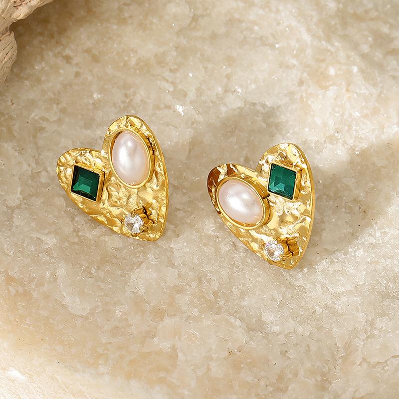 DIEYURO 316L Stainless Steel Golden Retro Hammer Pattern Heart Inlay Zircon Pearl Earrings For Women New Fashion Jewelry Gift