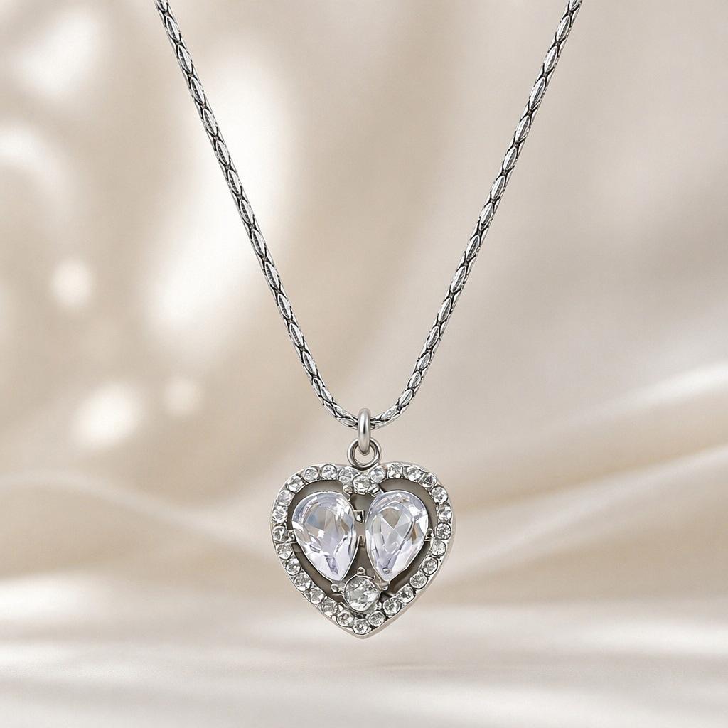 Elegant Women's Stainless Steel Zirconia Heart Necklace