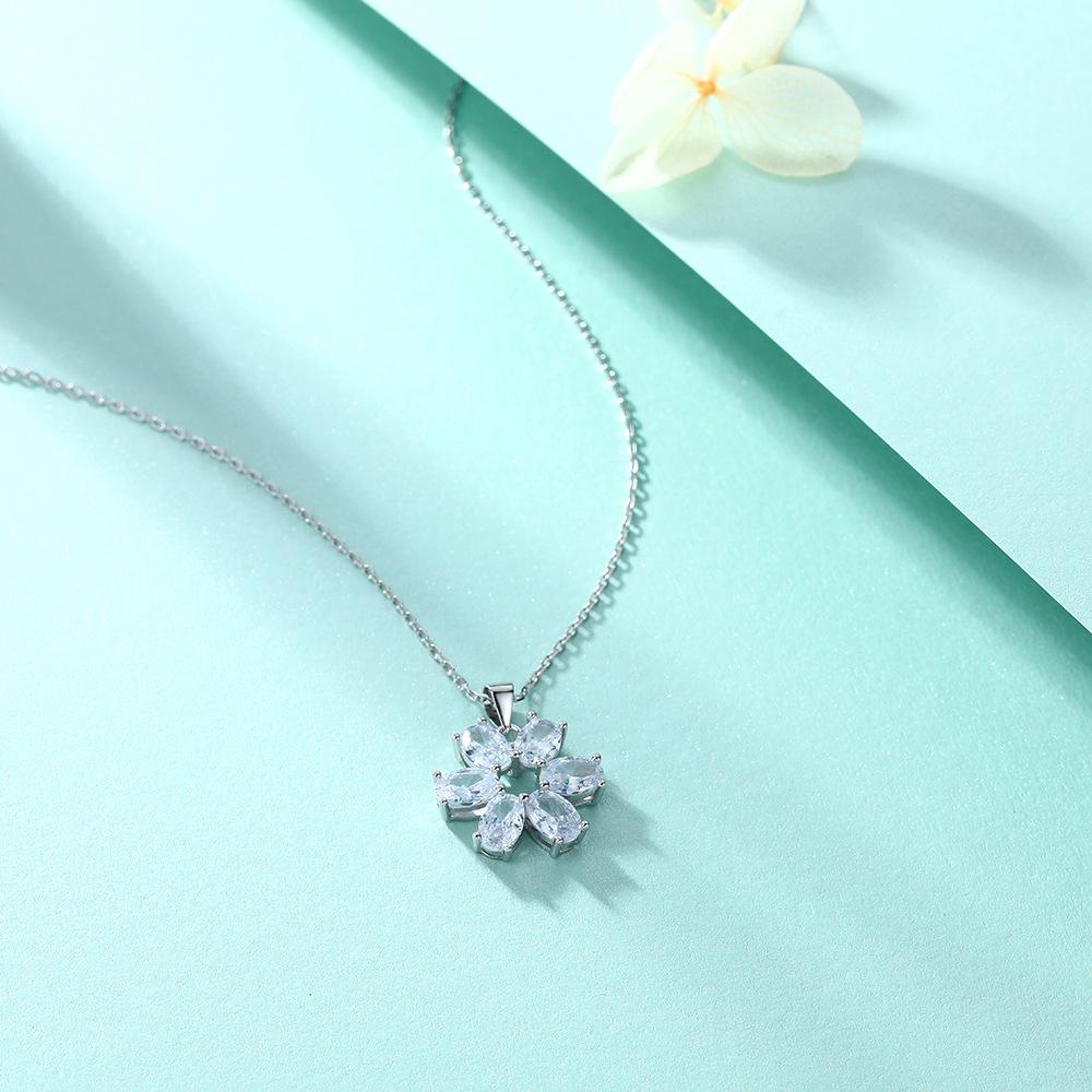 Ladies 925 Sterling Silver Flower Necklace Women's Premium Sense Oval Zircon Petal Pendant Clavicle Chain