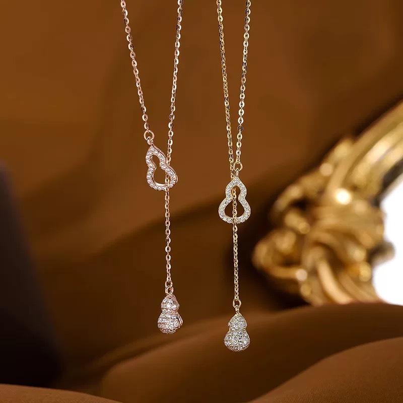 

Gourd Pendant Necklace: New Chinese Light Luxury, Y-shaped Clavicle Chain for Women