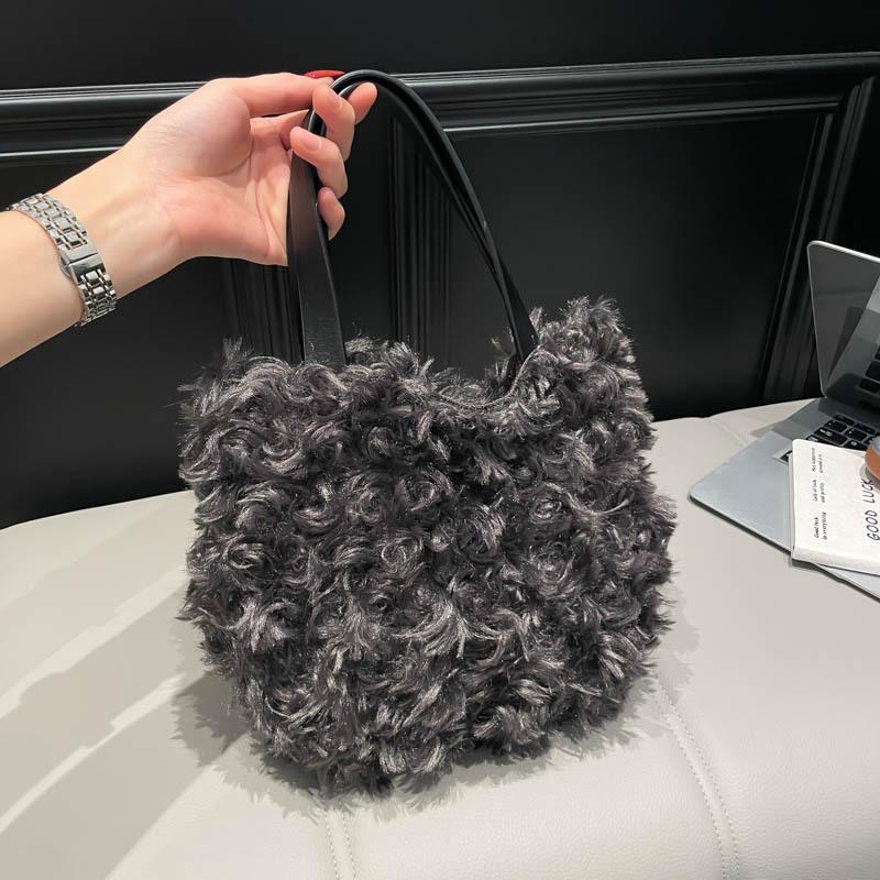 

Stylish Simple Large Capacity Top Handle Bag Autmu and Winter Furry Style Shopping Shoulder Bag Commuter Versatile Bucket Bag
