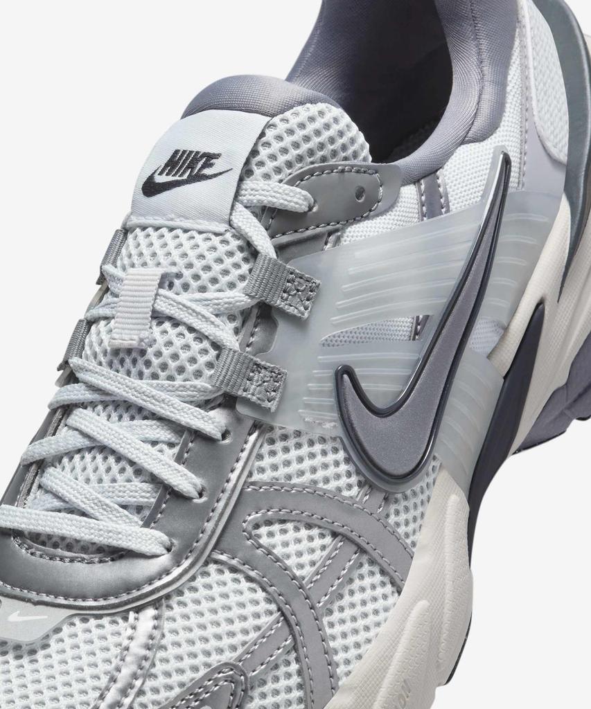 Nike V2K Run W - Pure Platinum:Wolf Grey:Cool Grey:Metallic Cool Grey / Fd0736-003