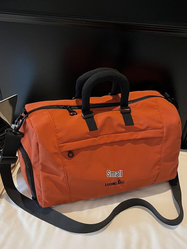 Lightweight Waterproof Duffel Bag for Fitness, Yoga, and Sports – Crossbody Barrel Design