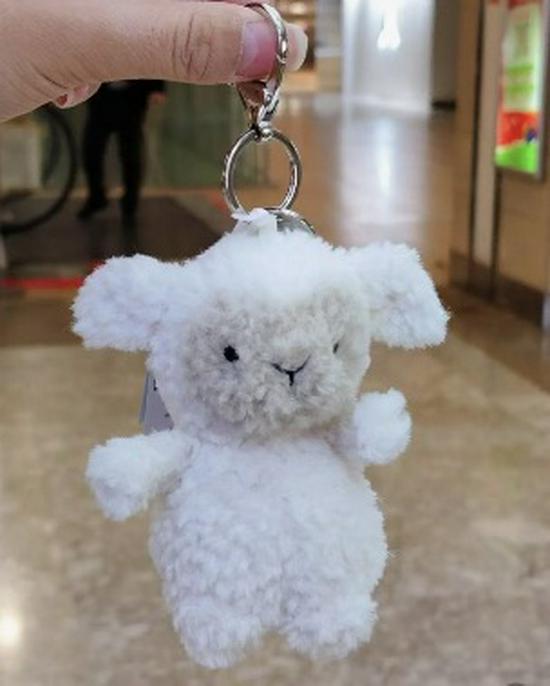 

Curly Animal Crossbody Bags: Jellycat Style Pig, Dog, Lamb With Tags + Dust Bag