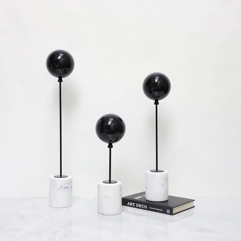 Minimalist Balloon Art Sculpture, Natural Marble Base, Tabletop Ornaments, Metal Balloon Sculpture, Room Aesthetic Decoration