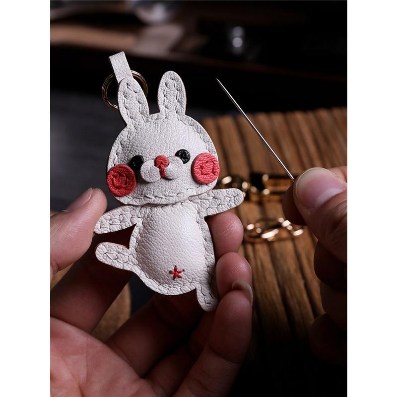 Porte-clés de voiture en cuir véritable fait main par Happy Rabbit créatif et personnalisé accessoire simple pour sac cadeau