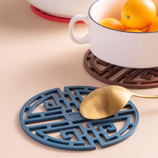 3ks/sada Podložka na nápoje Vyhloubená tepelná izolace Silikonová podložka na stůl v klasickém čínském stylu pro