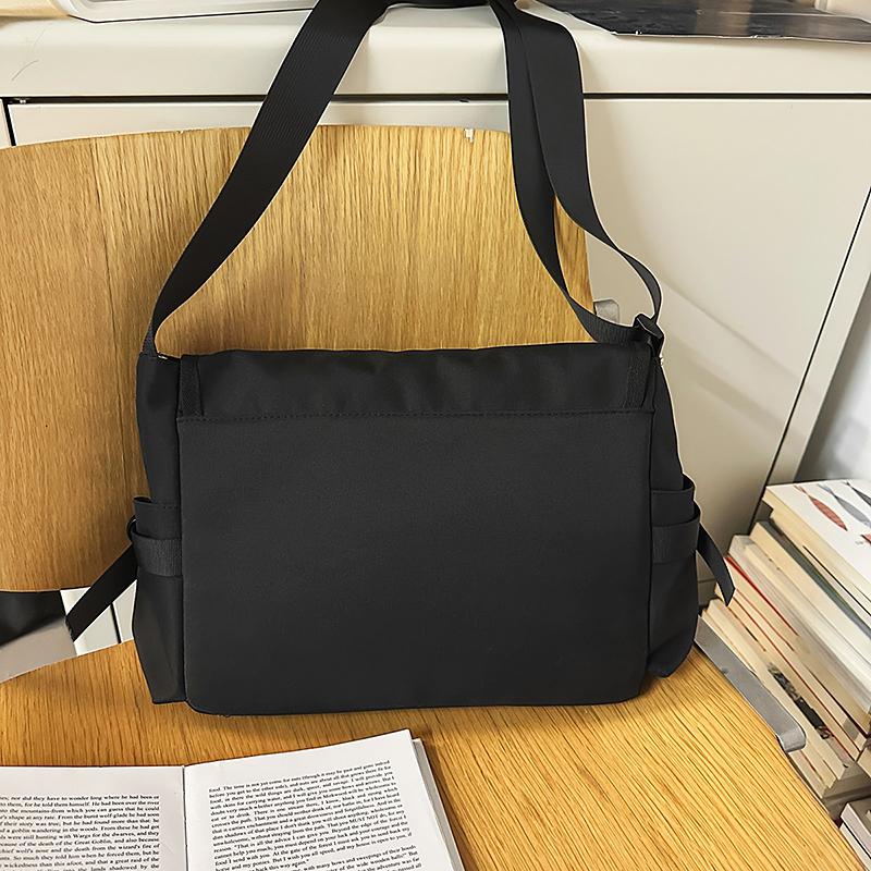 Mäns Messenger-väska Dam Axelväska Pendlar Väska Stor Kapacitet Student Klass Bokväska