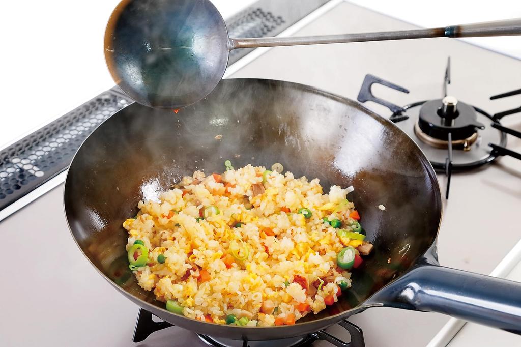Summit Industries Wok, 33cm, Single Handle, Made in Japan