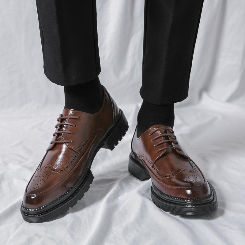 Fashion Official Website Hot Selling Men's Leather Casual Shoes Thick Soled High-end Brogue Shoes White Men's Work Shoes Elegant New