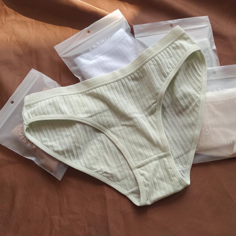 Culottes Triangle en Coton Taille Moyenne pour Femmes - Couleur Unie, Grande Taille, Style Européen et Américain