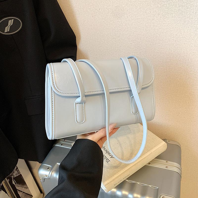 

This year, large-capacity underarm bags are popular for women s 2025 spring new high-end handbags, versatile fashion shoulder bags. 28*5*18