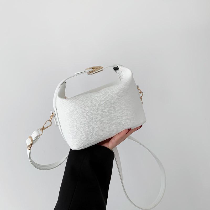 Stylish 2023 Winter Korean Fashion Handbag Elegant Pu Leather Shoulder Bag With Zipper