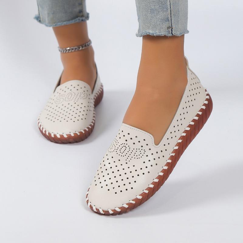 New flat-bottomed breathable hollow casual single shoes comfortable one-pedal hole shoes