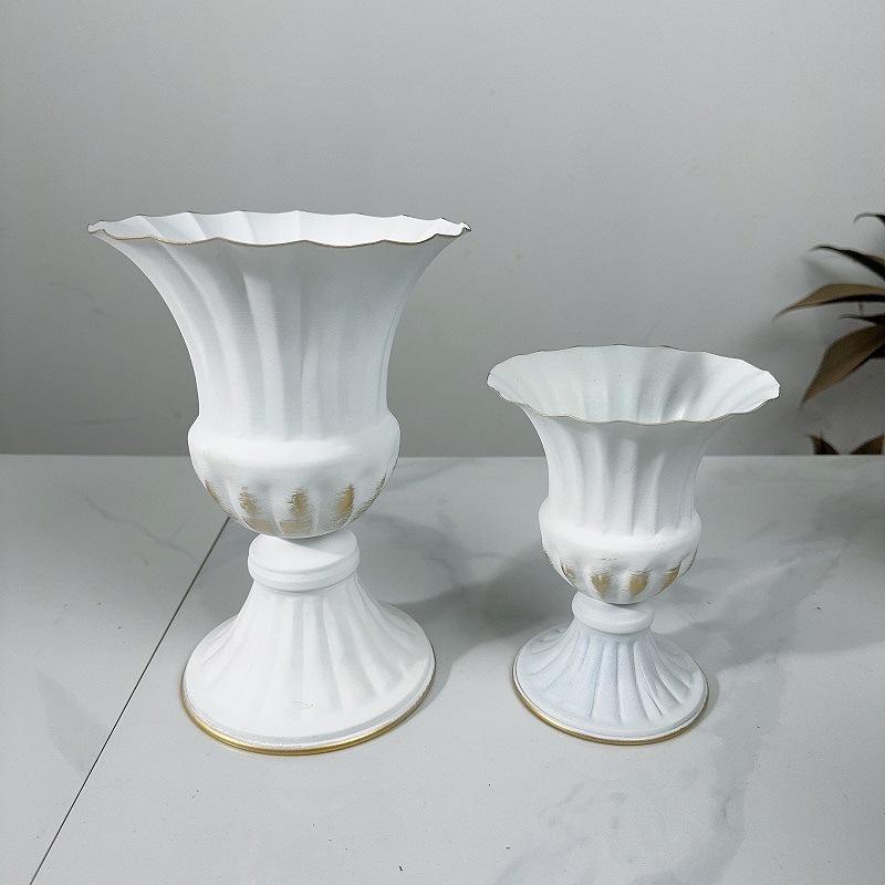 Latest Retro Wrought Iron Flower Pots Wedding Decorations Dried Flower Arrangements Household Decor Hotel Decorations Vases Ornaments