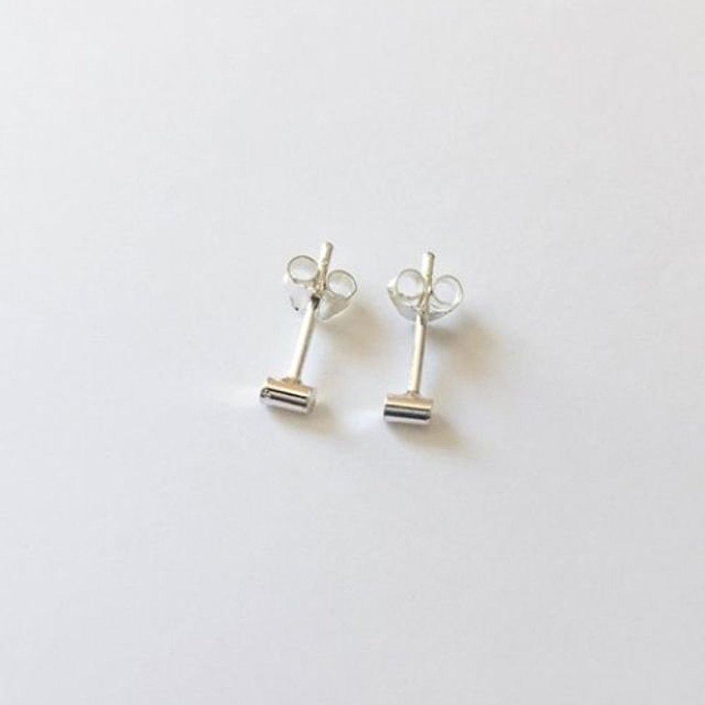 (Silver925) Need Earring (We9593E)