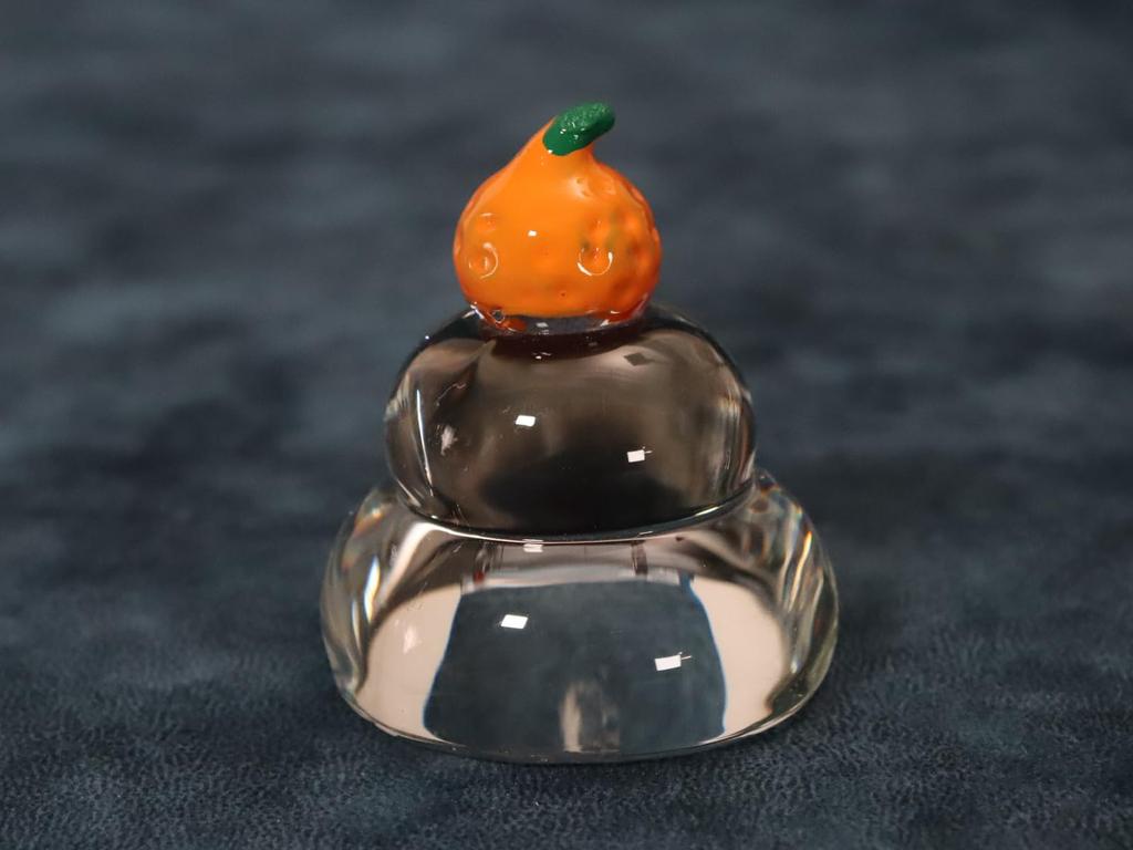 [Amazon.co.jp Exclusive] Shoho 2026 (Reiwa 8) Zodiac Figurine, Horse, Year of the Horse, Lucky, Lapis Lazuli, Mirror, Mochi (Includes Lucky Sticker)