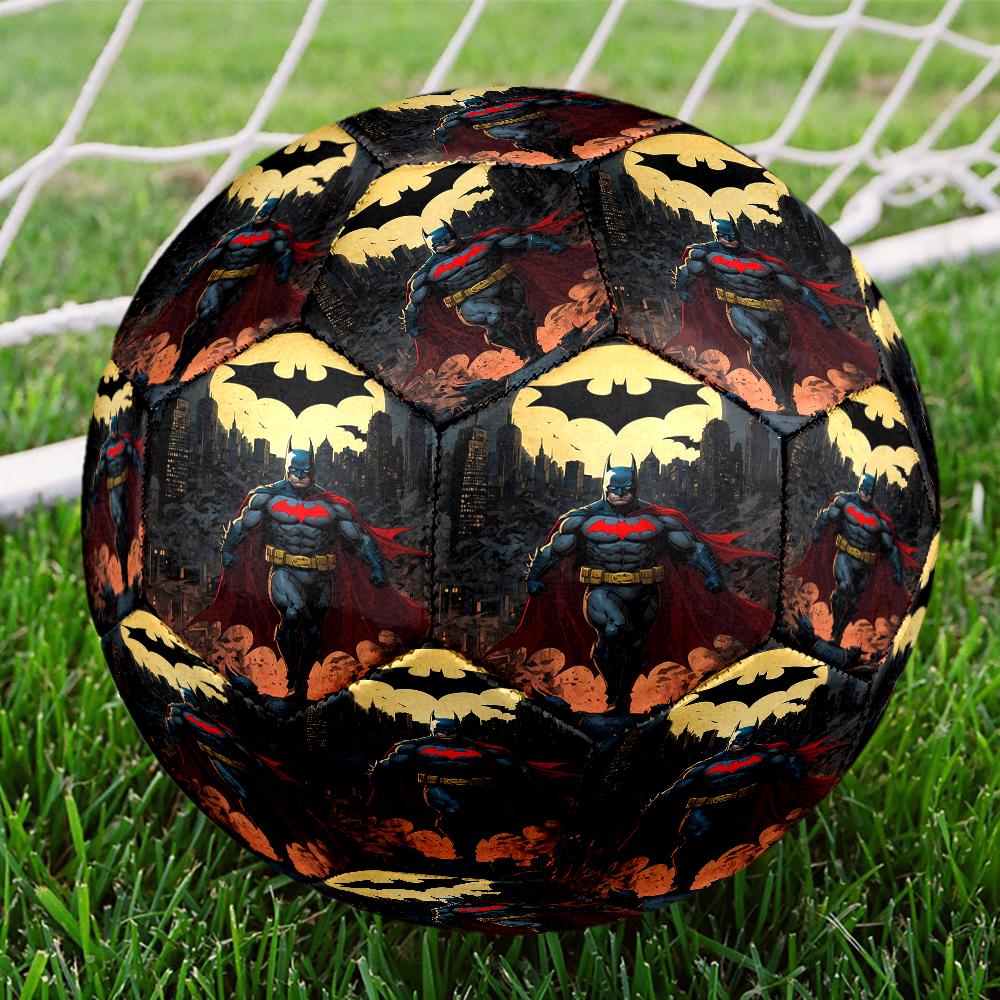 Batman Theme Size 5 Soccer Ball, Suitable for Both Indoor and Outdoor Matches, a Gift Suitable for Everyone.