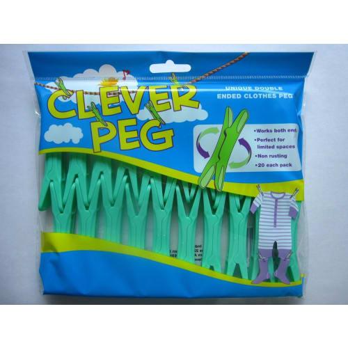 Clever Pegs: Clothespins that clamp from both sides