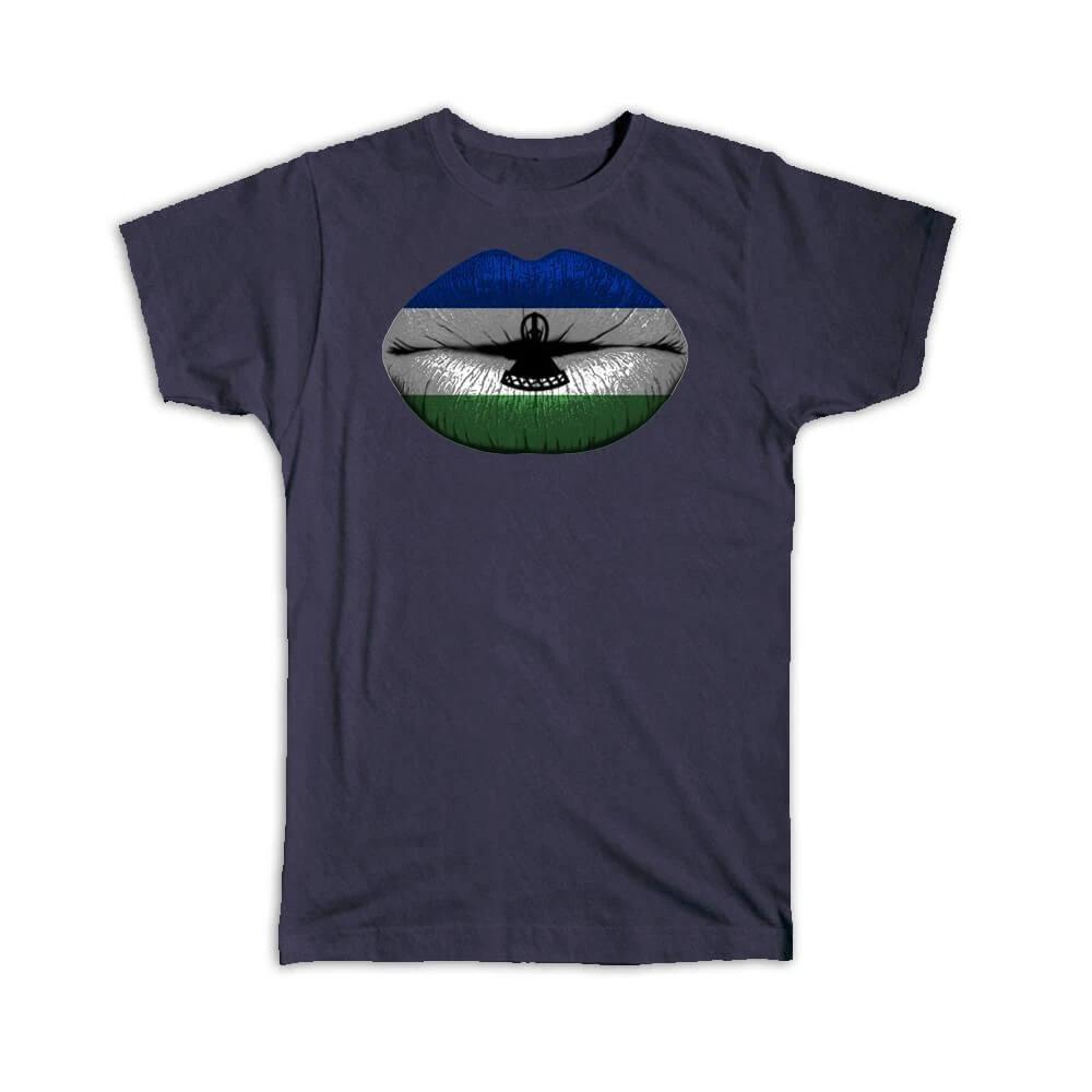 Gift T-Shirt : Lips Lesotho Flag Expat Country For Her Women Woman Feminine Sexy M