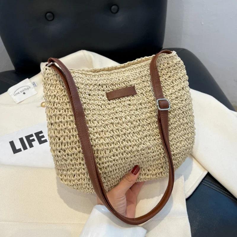 Designer Lässige Sommer Handgefertigte Rattan Schultertasche Stroh Gestrickte Geldbörsen und Handtaschen Damen Handtasche Umhängetaschen für Damen
