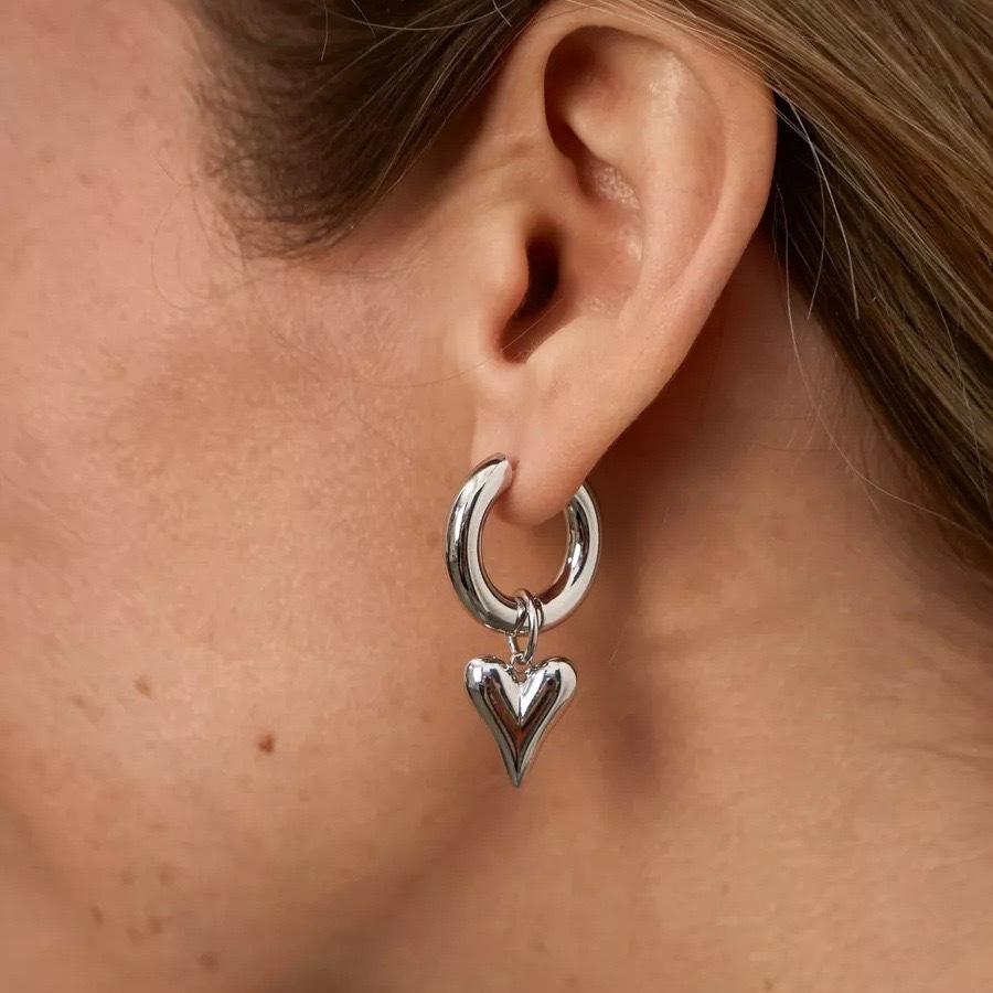 Punk Silver Peach Heart Pendant Earrings for Women Geometric Circular Ear Buckle Trendy Stainless Steel Jewelry