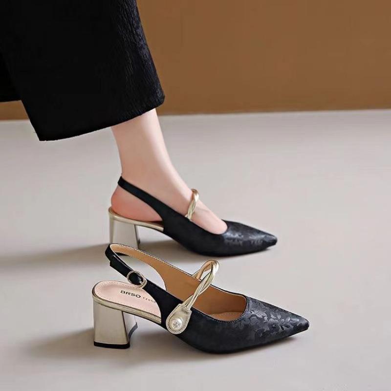 

With skirt, high-end temperament, high heels, new Chinese shoes, spring and summer new French fairy style bag head fashion sandals 40 чёрный