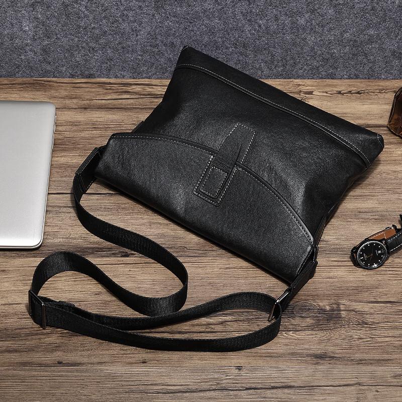 SCHWARZETIENNE Men's Genuine Leather Messenger Bag