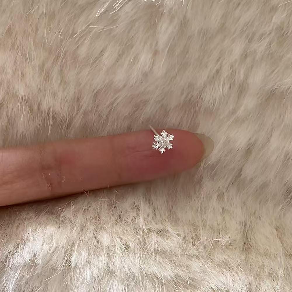 Kolczyki z cyrkoniami w kształcie płatka śniegu 2025: Elegancka Zimowa Luksusowa Biżuteria dla Kobiet.