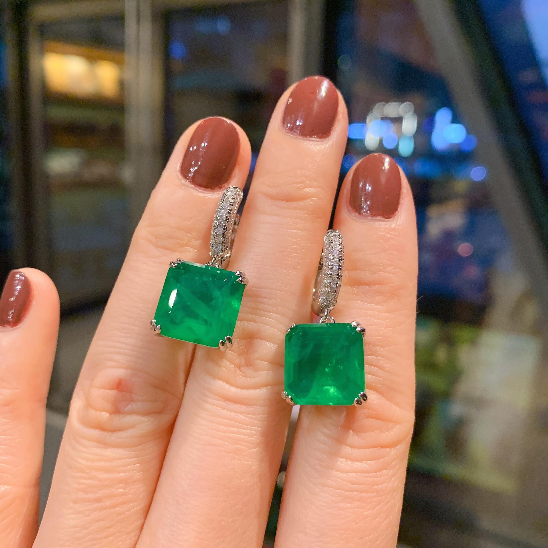 

Douyin Emerald Paraiba Square Earrings - European & American Style