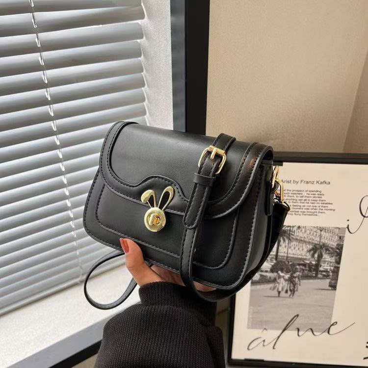 Shell Shape Mini Square Shoulder Crossbody Bag Women Summer 2026 Premium Unique Trendy Handbag чёрный