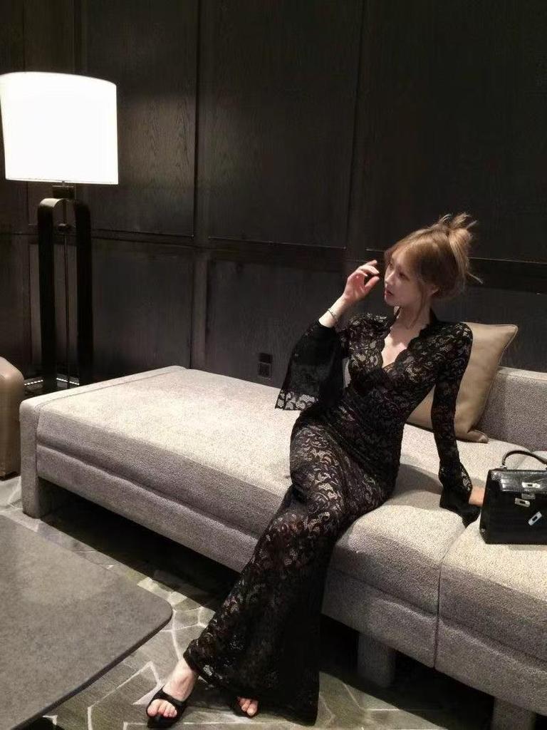 Red Slim Fit Long Sleeve Lace Dress - Spring/Summer Waist-Cinched Evening Gown with French Royal Elegance