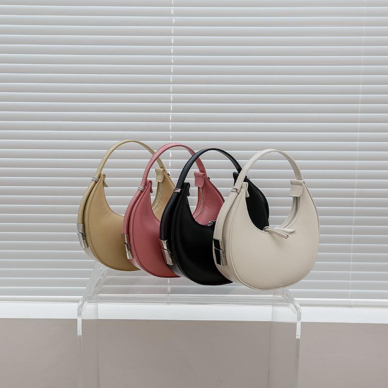 Korean Niche Design Underarm Crescent Bag Summer Dark Wind Crescent Bag Fashionable Personalized Shoulder Bag Women's Bag