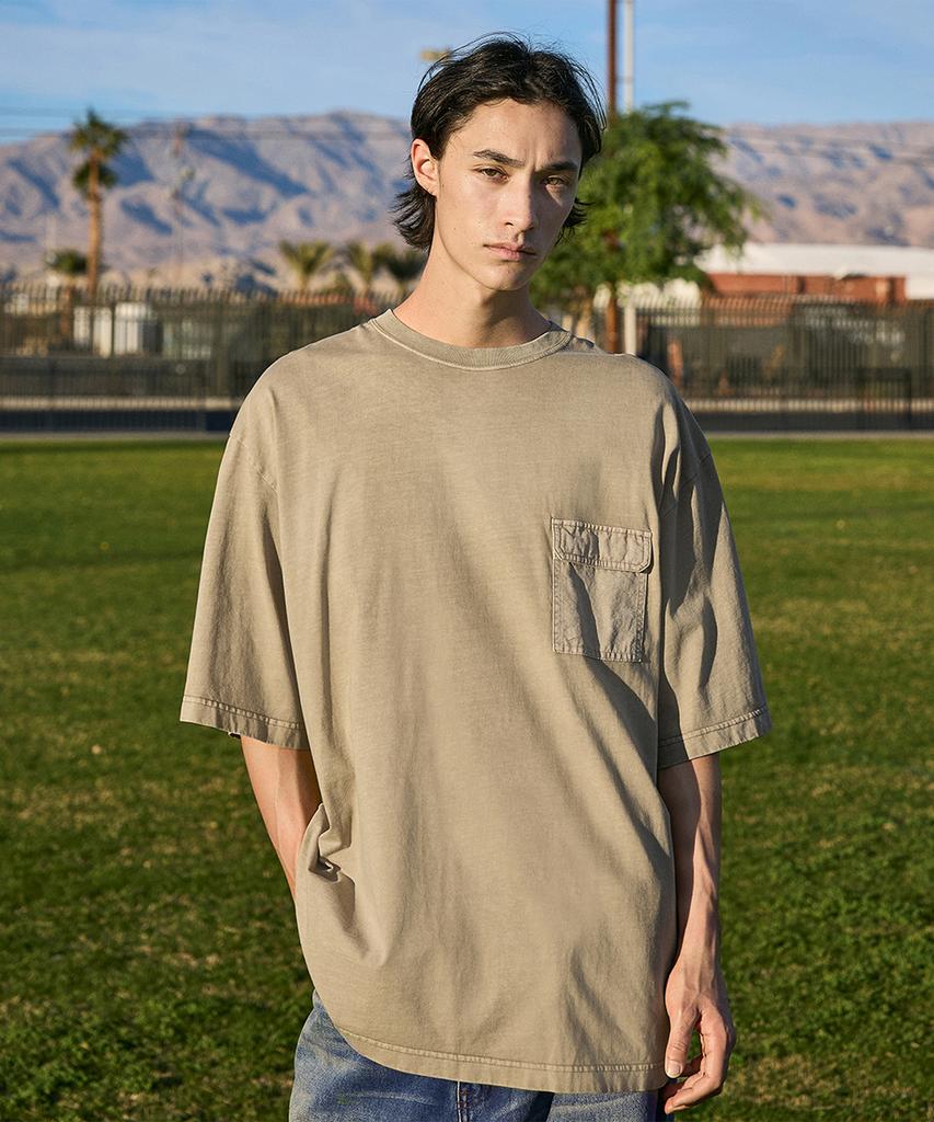 Peullukeu Out-Pocket Slam Logo Patch Pigment Short Sleeve T-Shirt Beige Fst734