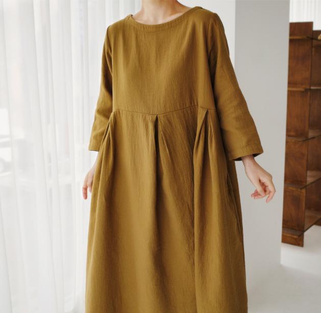 Loose Plus Size Cotton Linen Round Neck Pullover Dress - Japanese & Korean Style, Solid Color, Knee-Length Swing Skirt.
