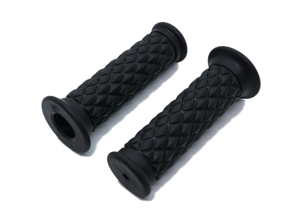 Beatus Diamond Pattern Motorcycle Handlebar Universal Left and Right Set Type Grips, 22.2mm, Grips, (Black, 2, Non-Penetrating)