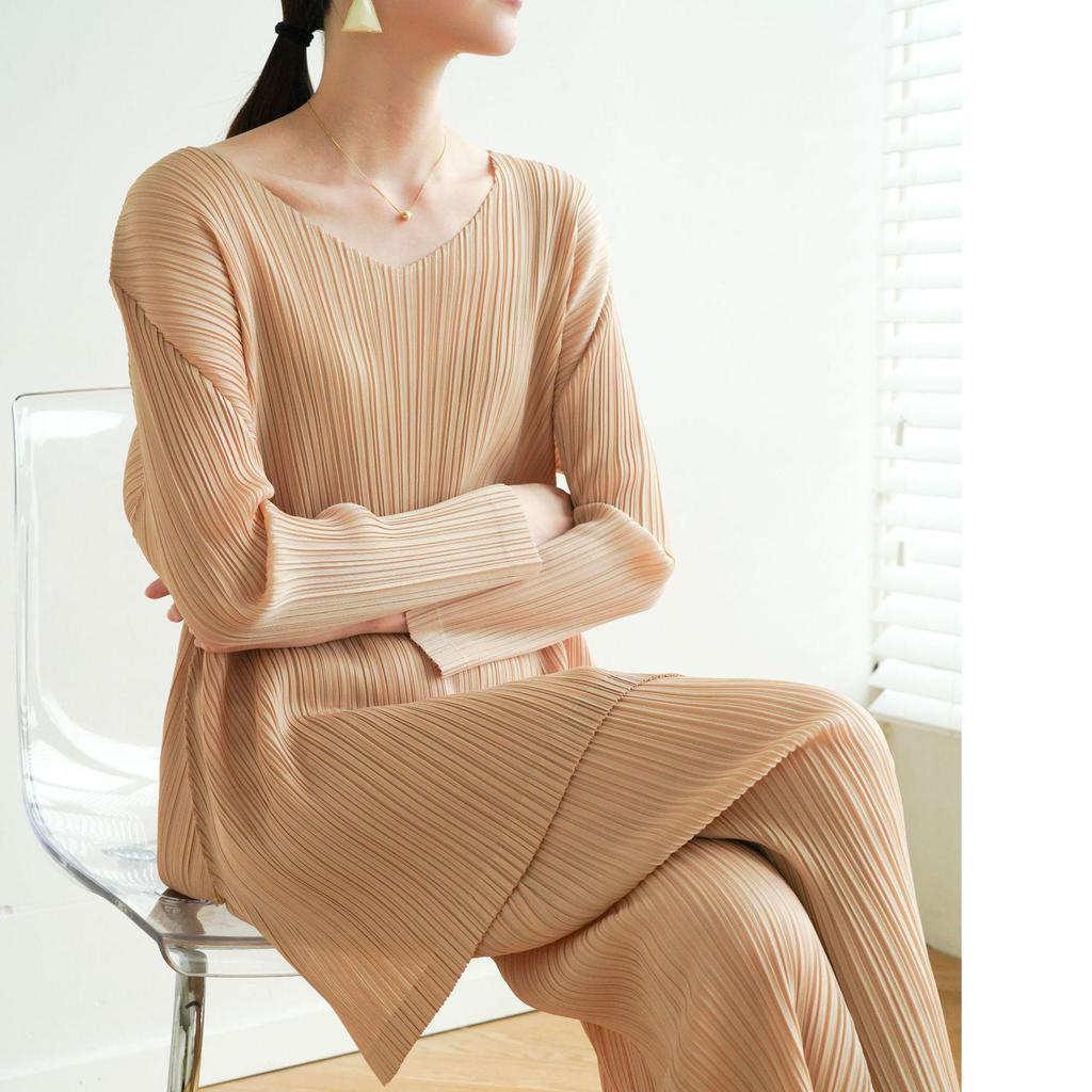 2026 Spring Miyake Pleated High-End Casual Mid-Length Top