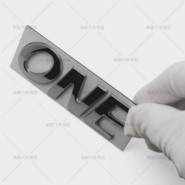 3D Metal Car Sticker Class ONE Letter Emblem Badge Side Fender Rear Trunk Head Window Decal Motorcycle Accessories Decoration